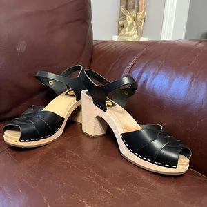 Swedish Hasbeens  handmade clogs. Made in Sweden.